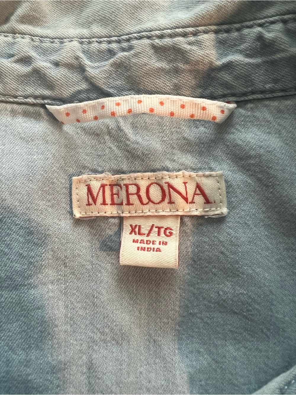 Merona Light Wash Chambray Button Down Shirt Cotton Blue XL - Picture 3 of 5